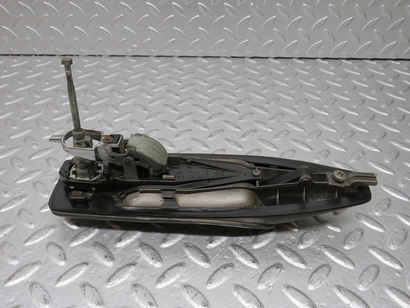 34398 Mercedes-Benz C126 380SEC Coupe Right Exterior Door Handle No Key