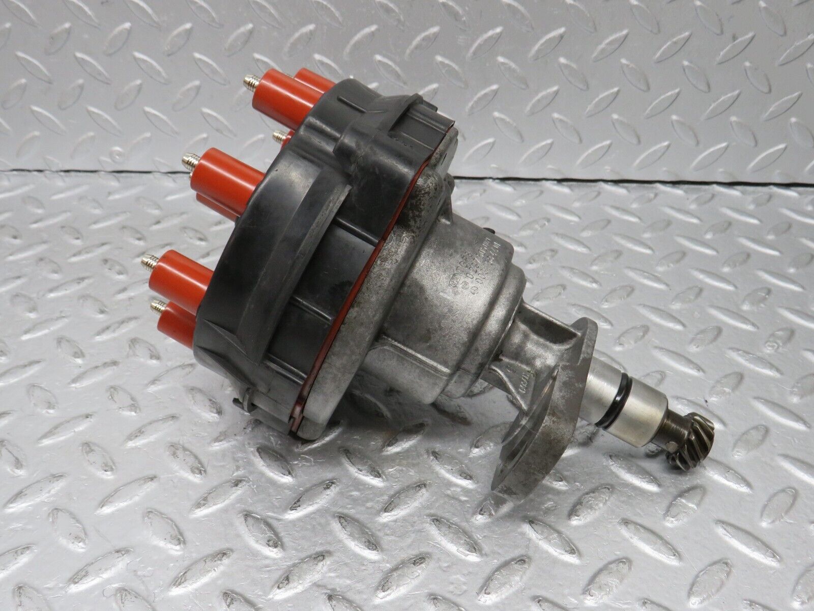 36262 Mercedes-Benz W126 420SE Ignition Distributor Bosch 0031584401 023750500