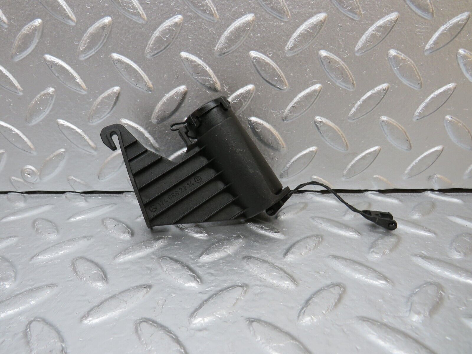 30416 Mercedes-Benz W124 230E Bracket 1246892214