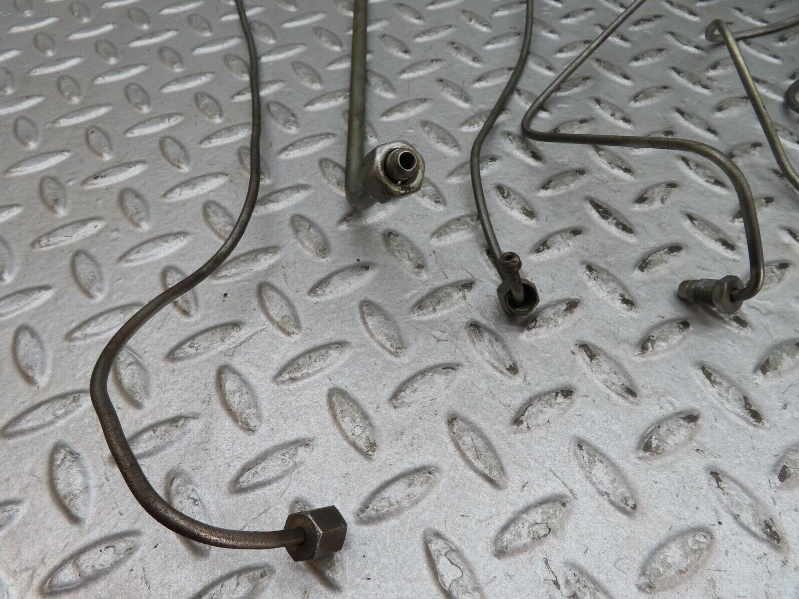 17748 Mercedes-Benz W116 450SEL Fuel Line Hose Set