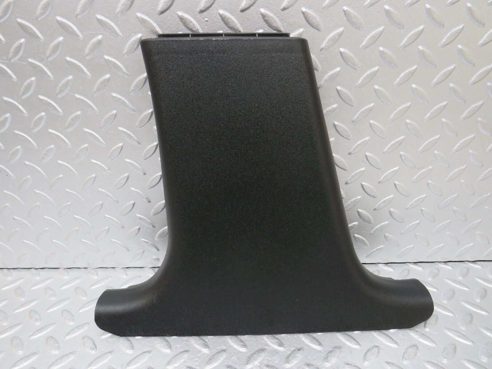 34799 Mercedes-Benz W210 320E B Pillar Bottom Cover Left 2106902130 2106920122