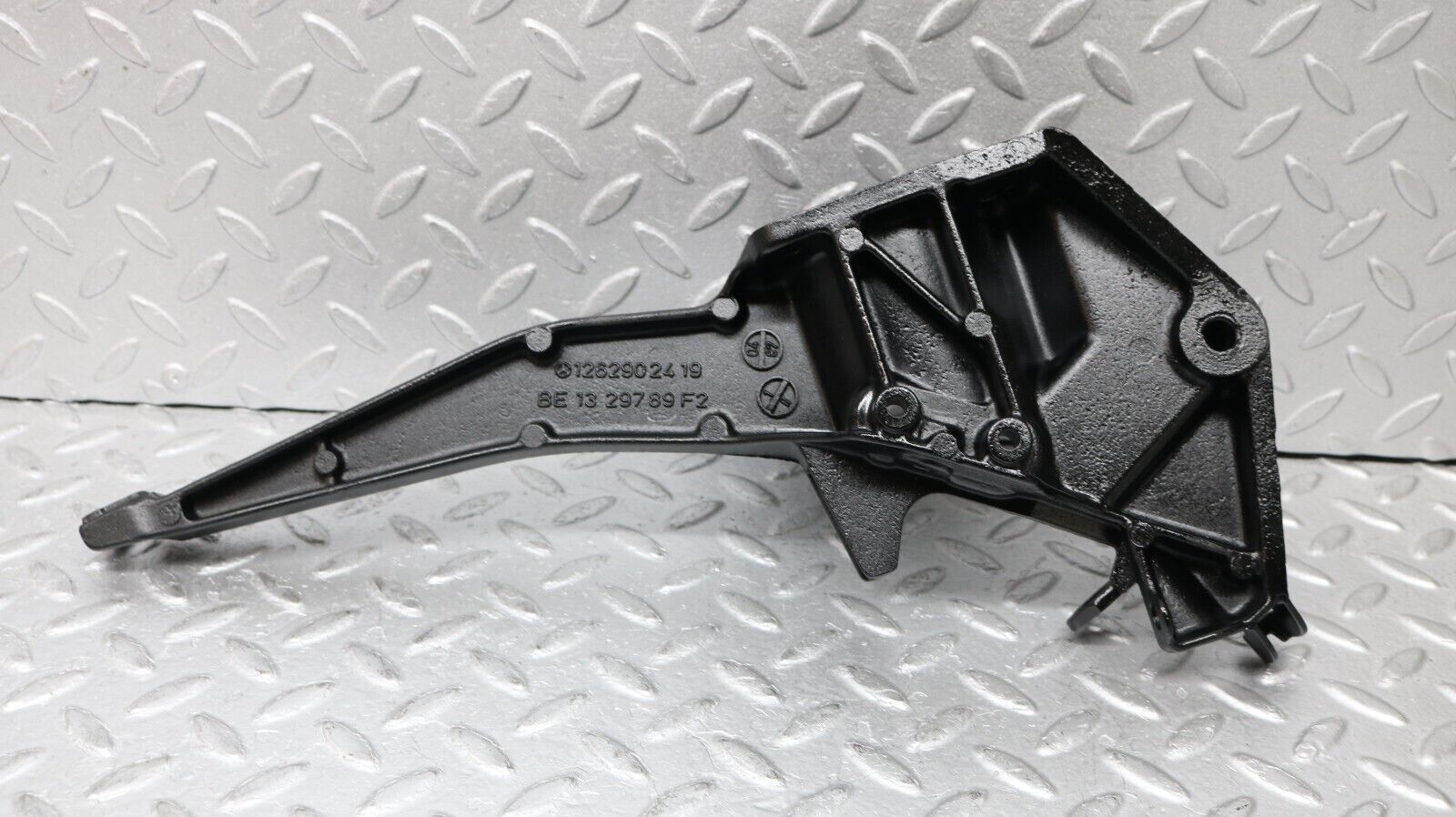 37242 Mercedes-Benz C126 420SEC Coupe Brake Pedal Bracket 1262902419