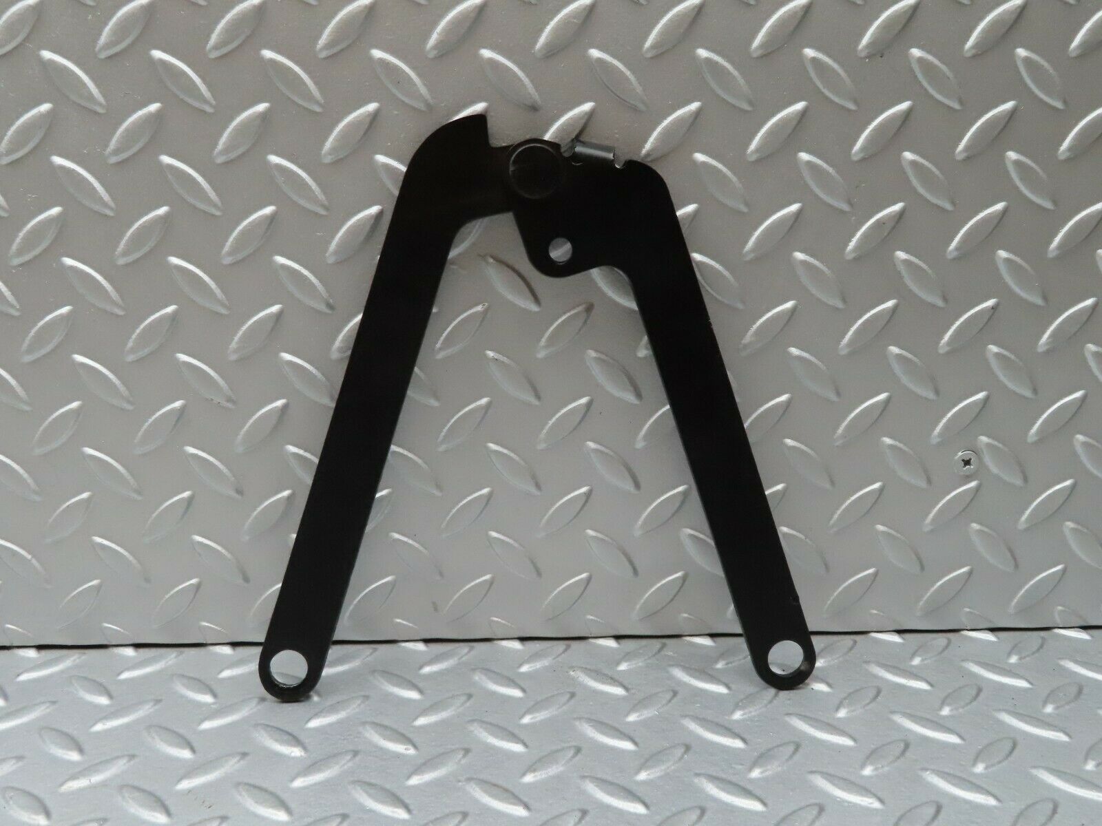 4711 Mercedes-Benz W114 280CE Coupe Right Bonnet Hinge