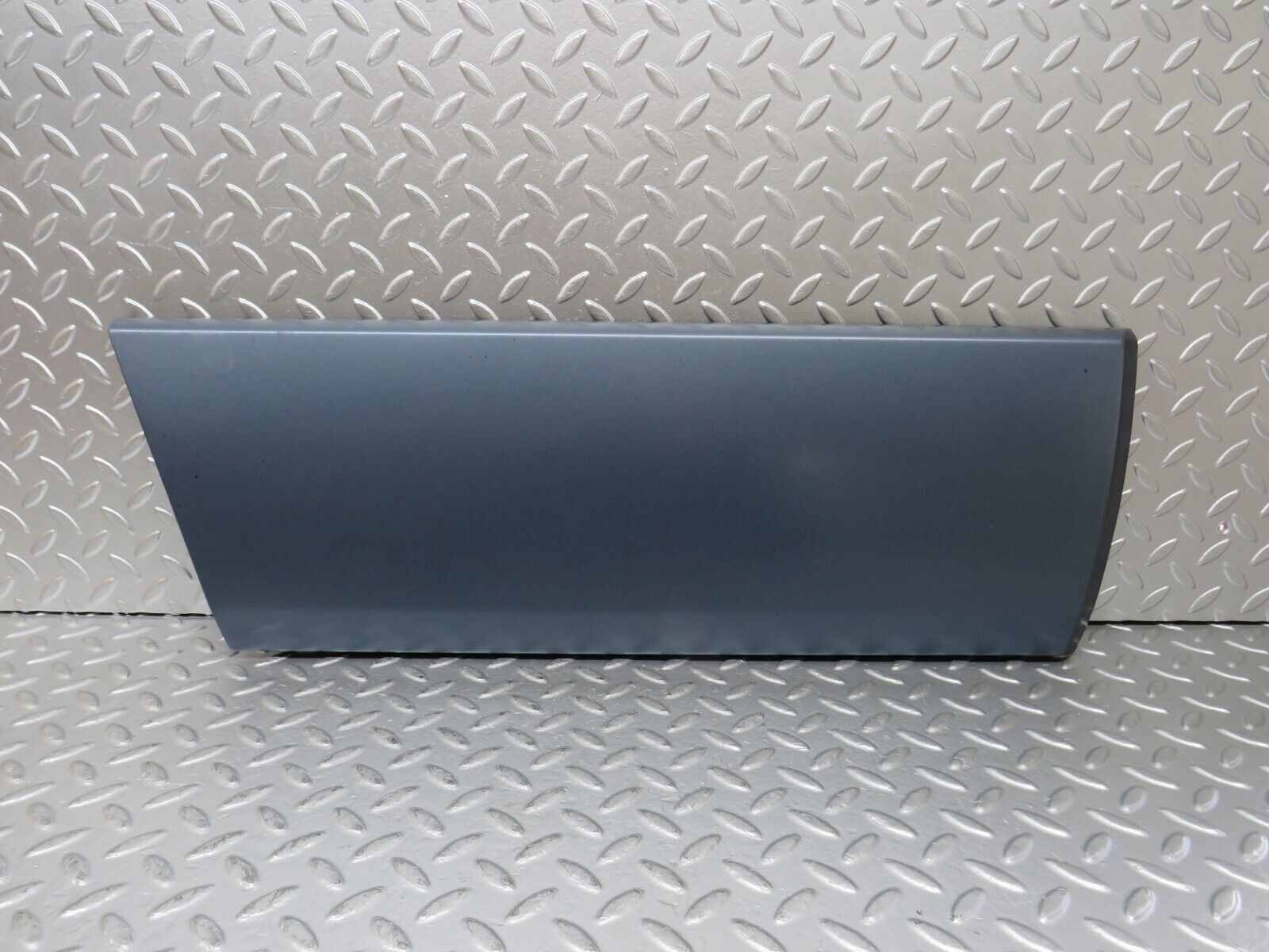 25235 Mercedes-Benz W201 190D Rear Right Door Moulding Trim 2016905840