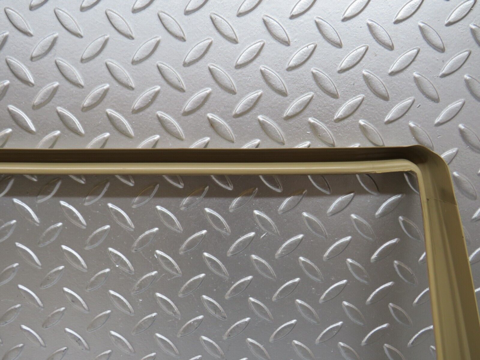 27778 Mercedes-Benz S124 300TE Rear Right Door Window Frame Trim 1247350471