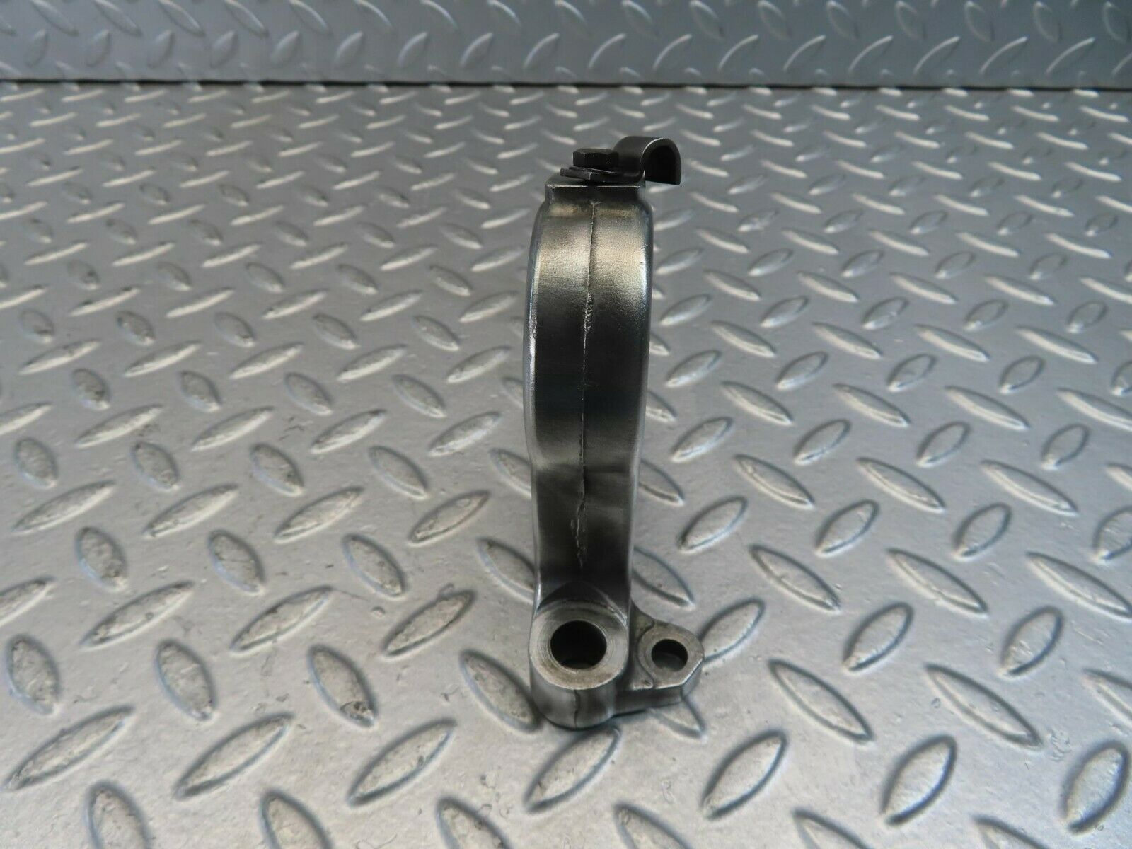 10964 Mercedes-Benz W115 220D Engine Camshaft Tower Bearing 6210511216