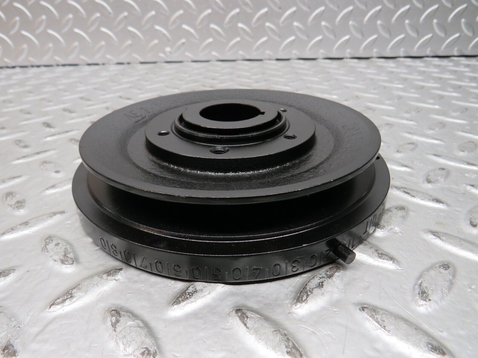 28759 Mercedes-Benz W123 230E Crankshaft Vibration Damper Pulley 1020302203