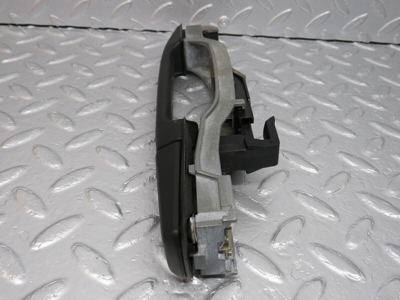 39769 Mercedes-Benz R129 320SL Coupe Left Door Exterior Handle