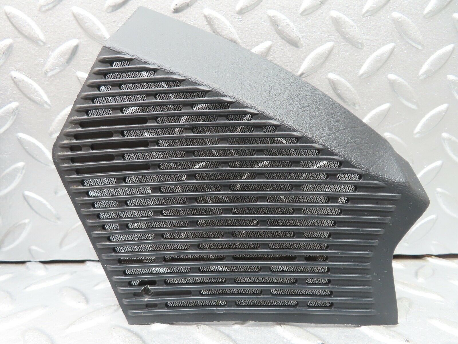 21217 Mercedes-Benz W123 230E Dashboard Speaker Covers 1236802707