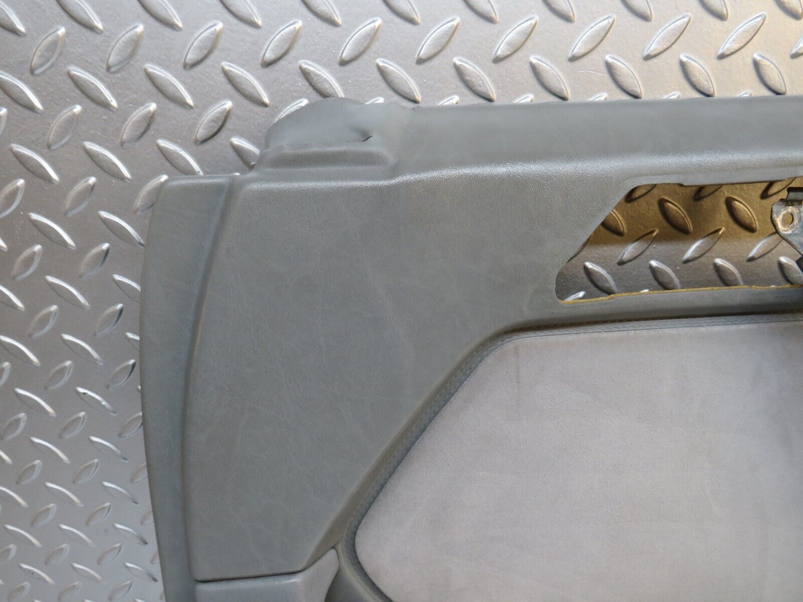 32339 Mercedes-Benz S124 300TE Wagon Front Right Door Card Grey