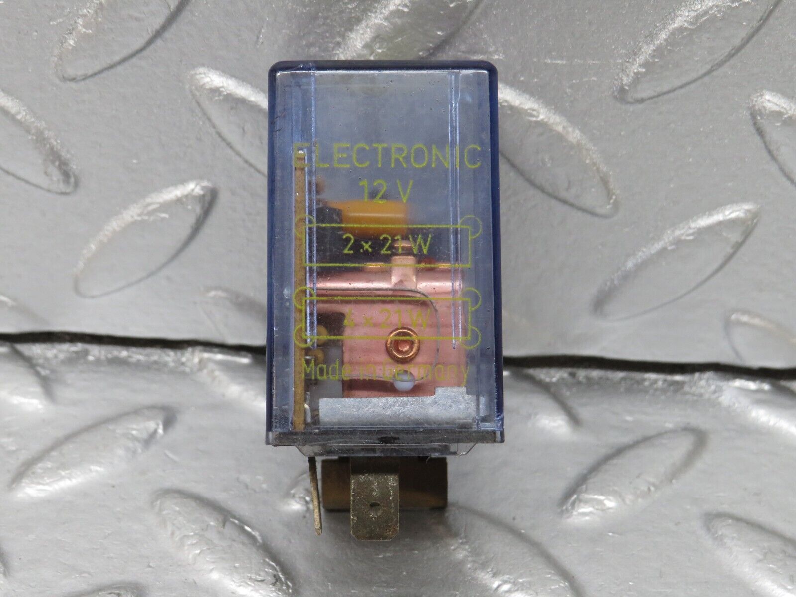 40315 Mercedes-Benz W110 230 Flasher Relay Hella 4DB003750-09