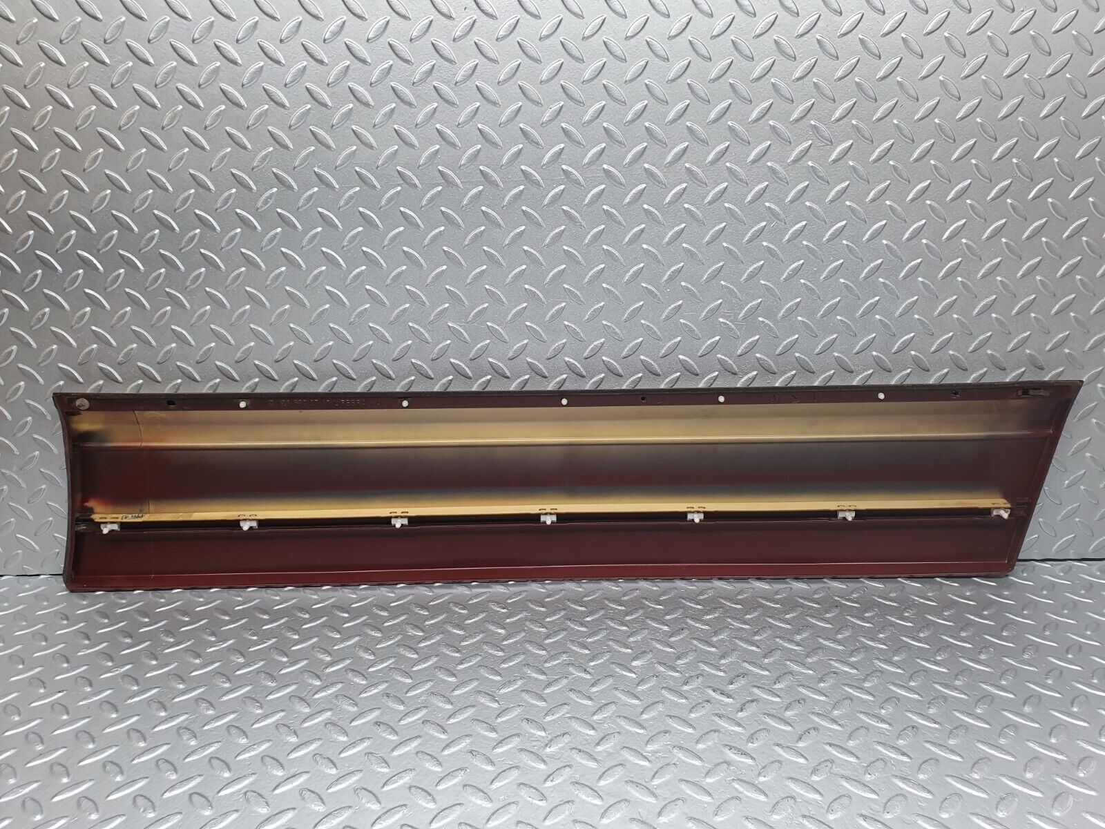 40911 Mercedes-Benz W126 300SE Front Left Door Moulding Trim 1266903740