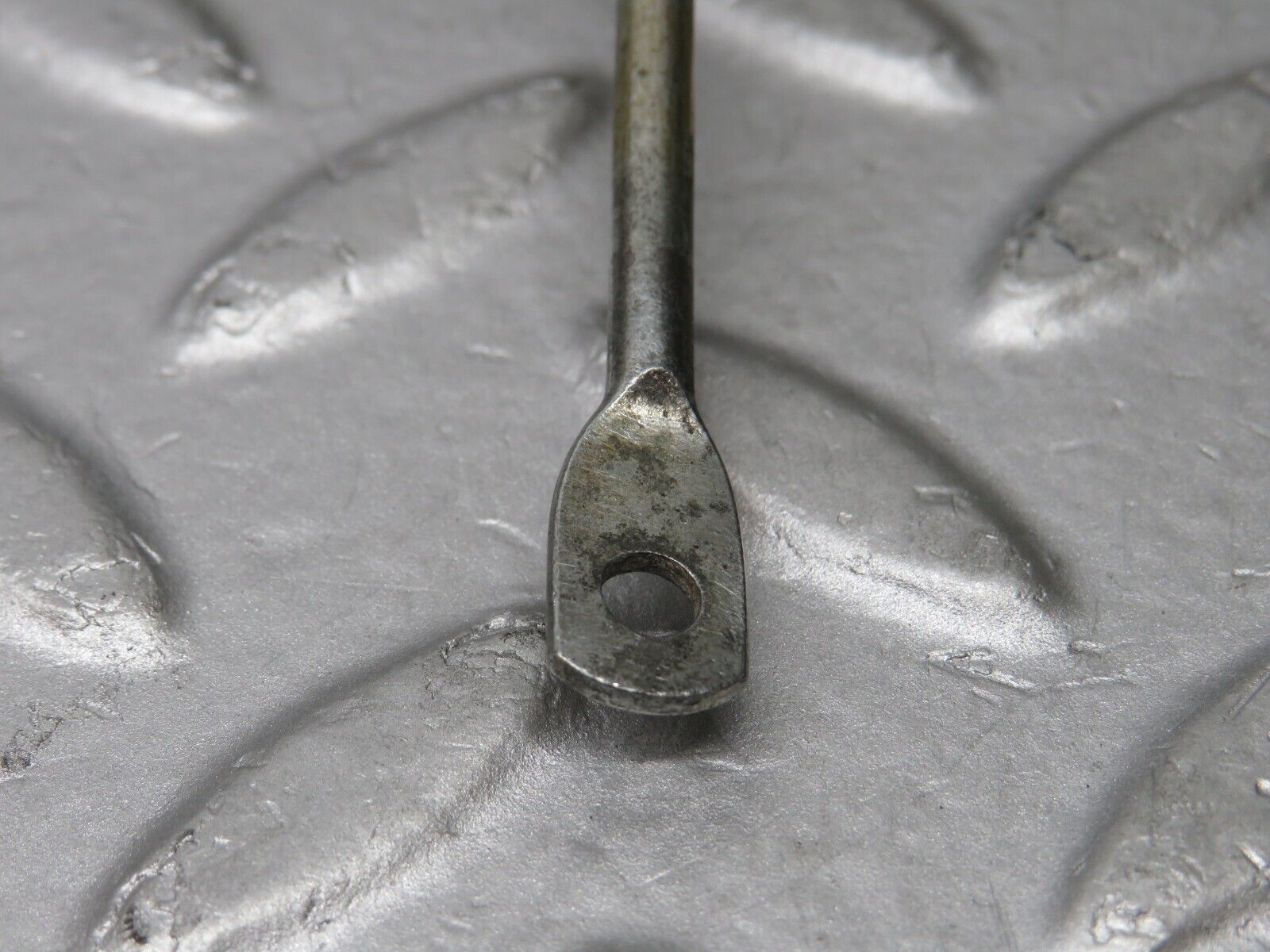 36149 Mercedes-Benz W126 420SE Front Right Door Lock Vacuum Actuator