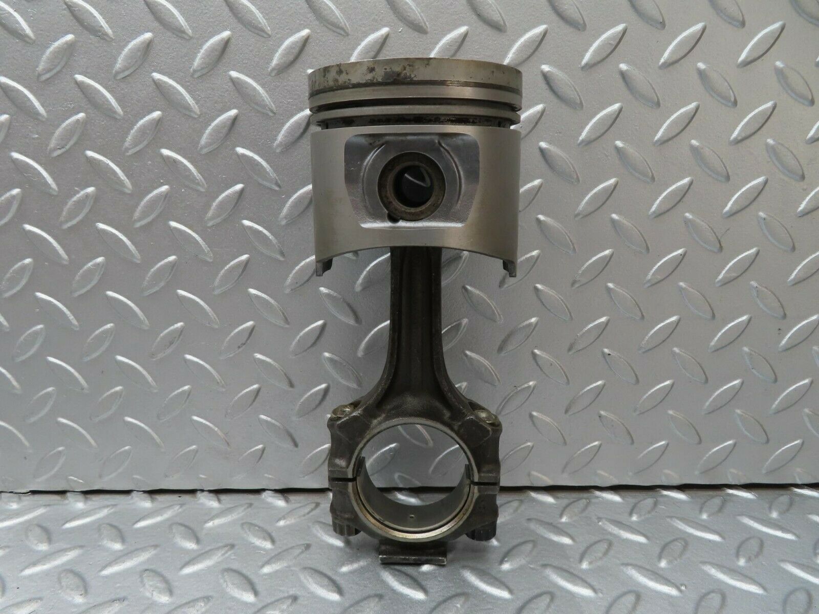 16575 Mercedes-Benz C107 350SLC Coupe Piston With Connecting Rod 92mm