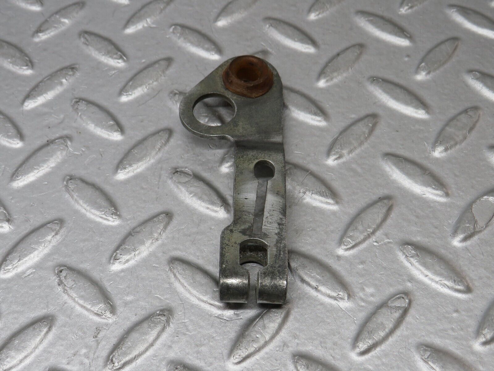 36337 Mercedes-Benz W126 420SE Automatic Gearbox Linkage Bracket