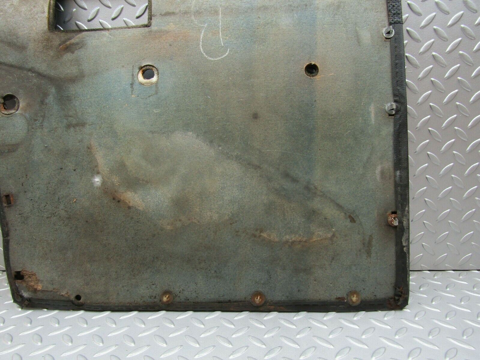 3267 Mercedes-Benz W115 220D Rear Right Door Card Black