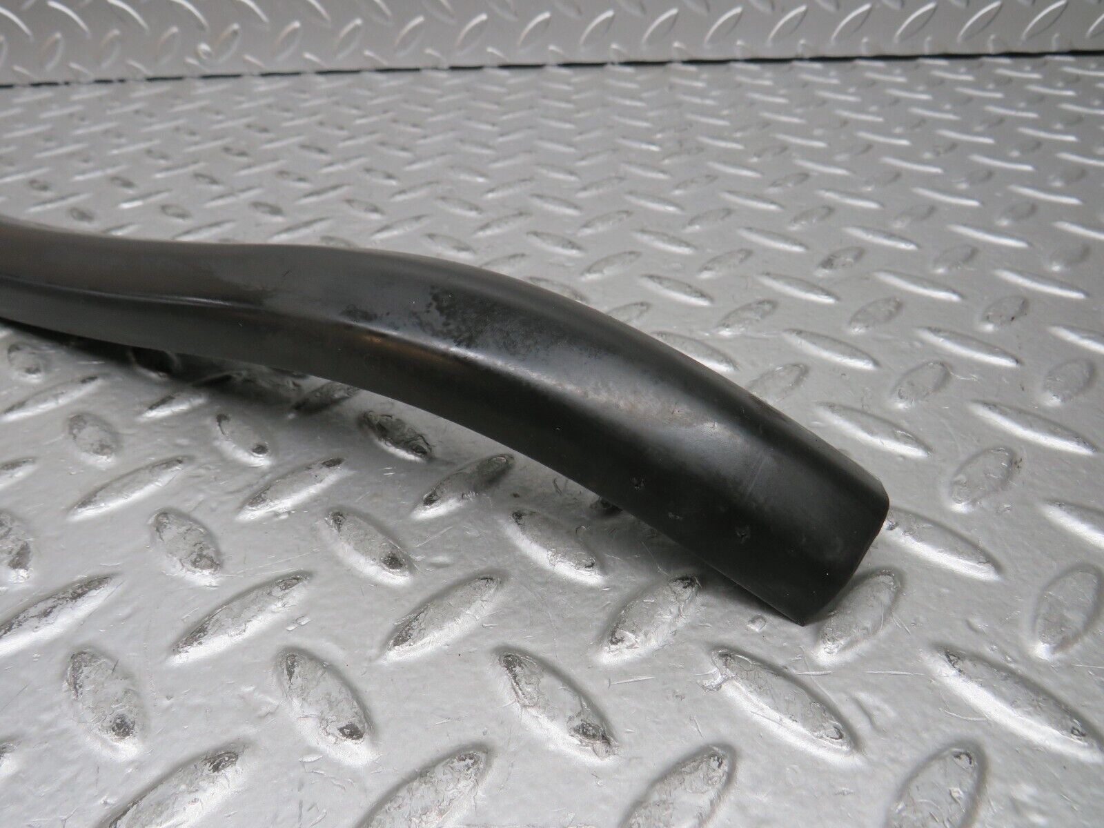 28875 Mercedes-Benz W123 230E Front Bumper Rubber