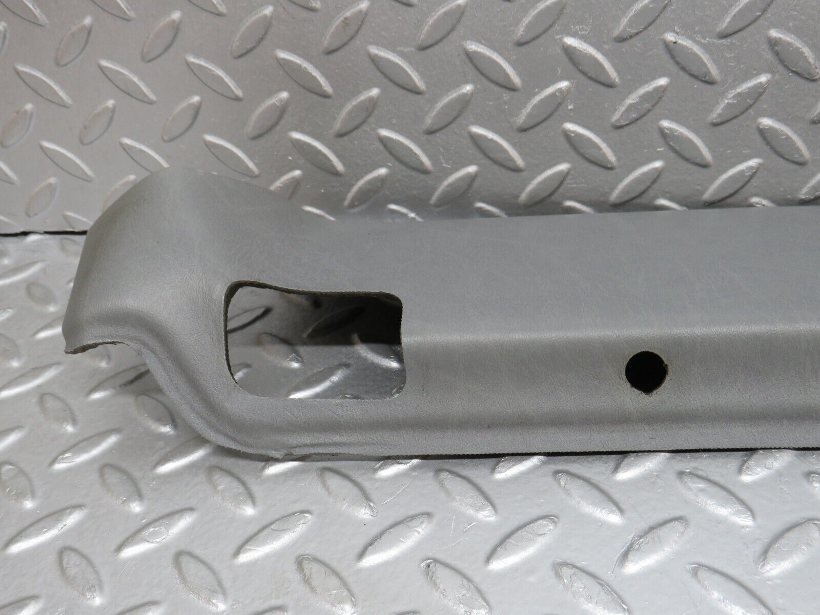 39346 Mercedes-Benz R129 320SL Coupe Roof Headlining Panel Grey 1296900225 1296900125