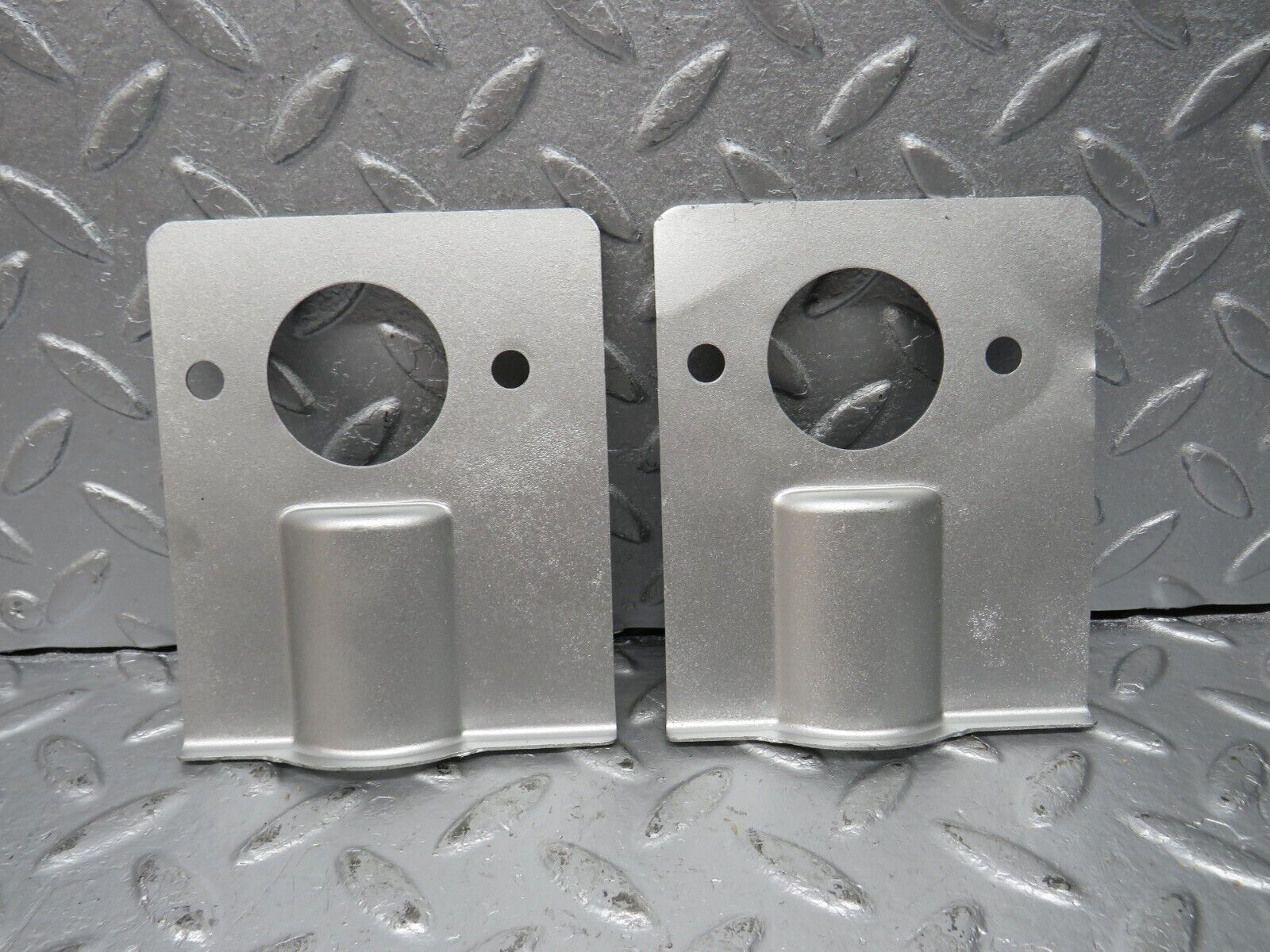 40471 Mercedes-Benz W110 230 Carburettor Heat Shield