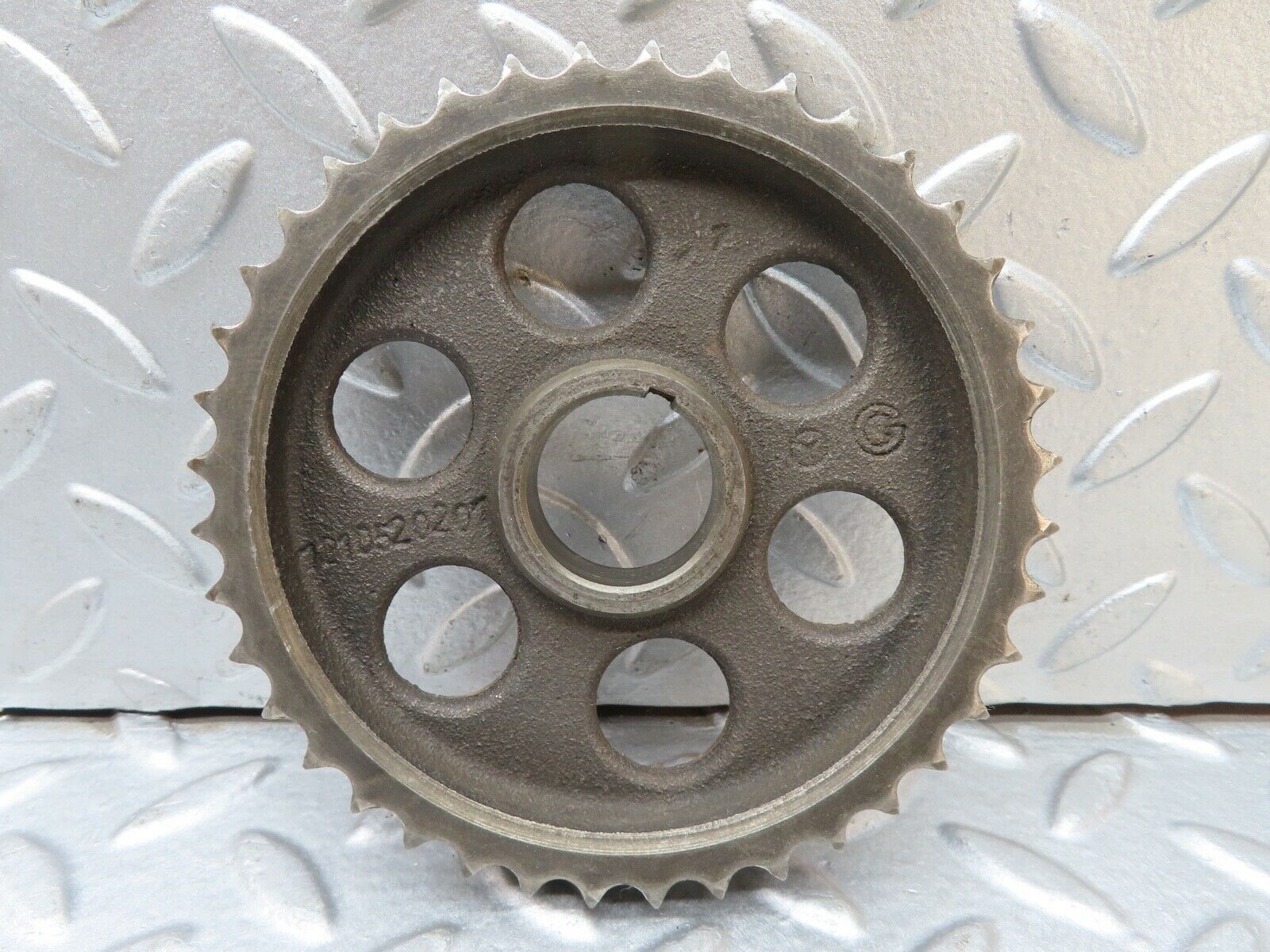 18394 Mercedes-Benz W111 220SE Coupe Camshaft Timing Gear 1210520201