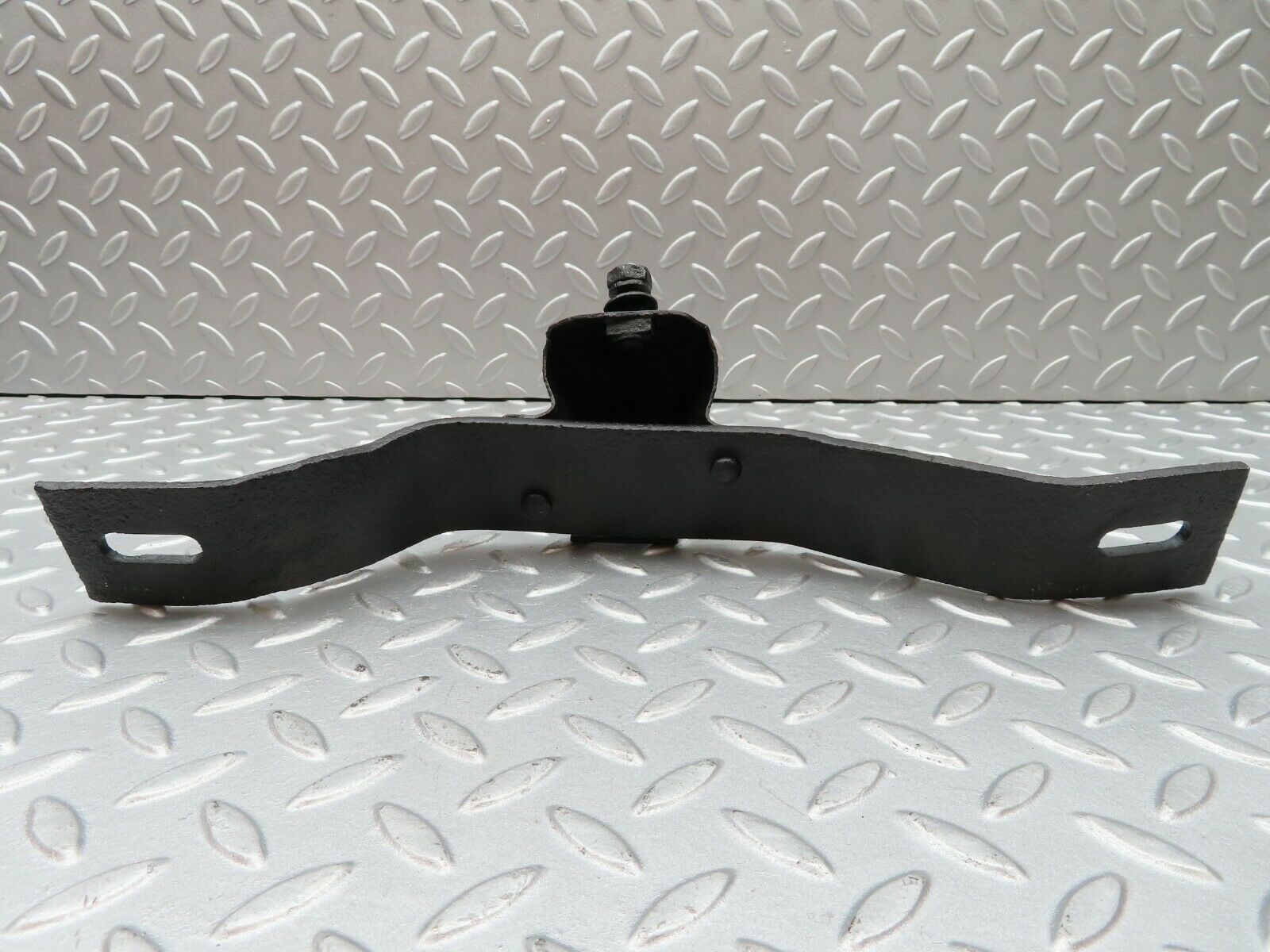3637 Mercedes-Benz W108 280SE Front Left Bumper Bracket