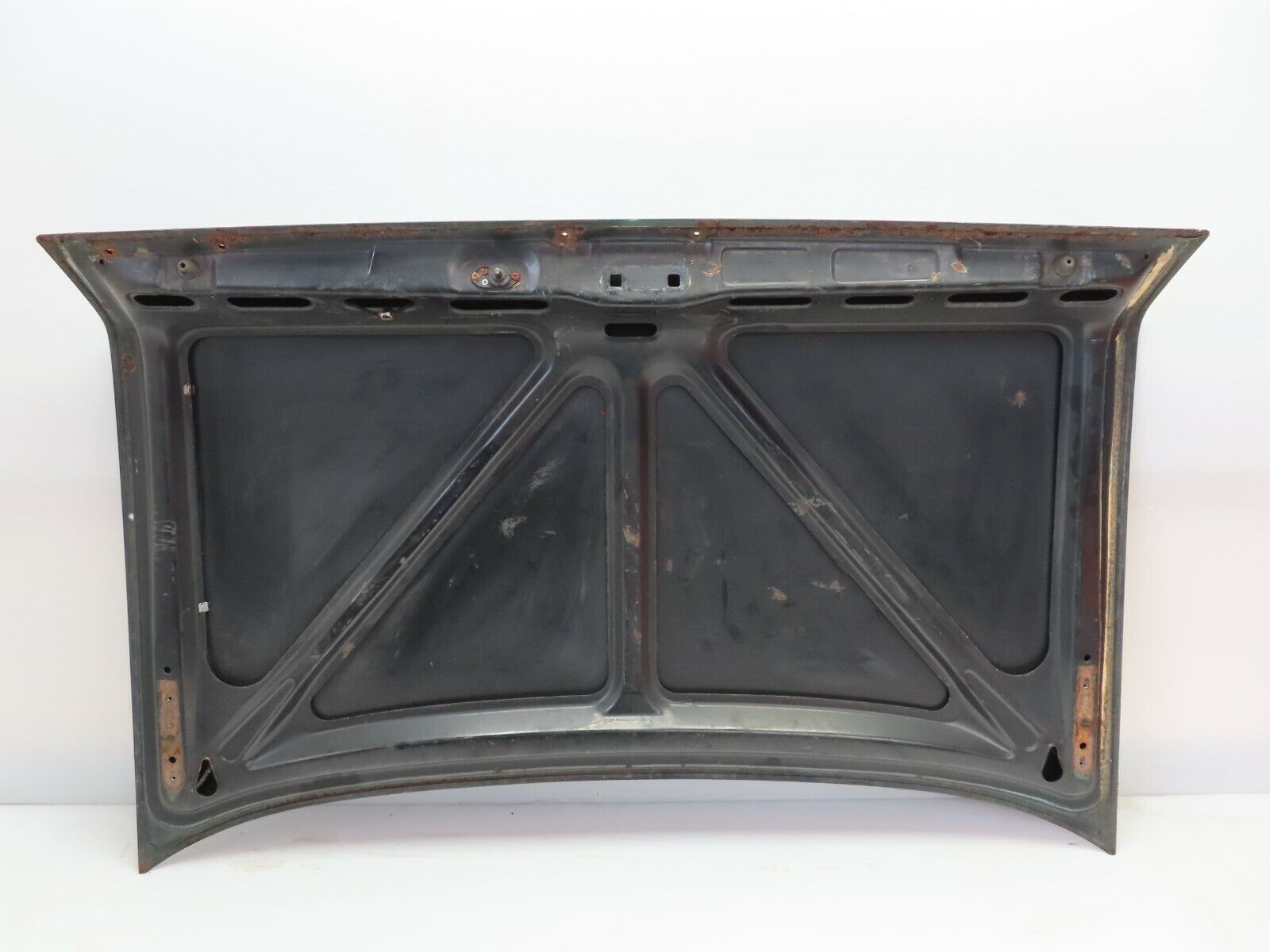 7925 Mercedes-Benz W115 220D Boot Lid Trunk Door