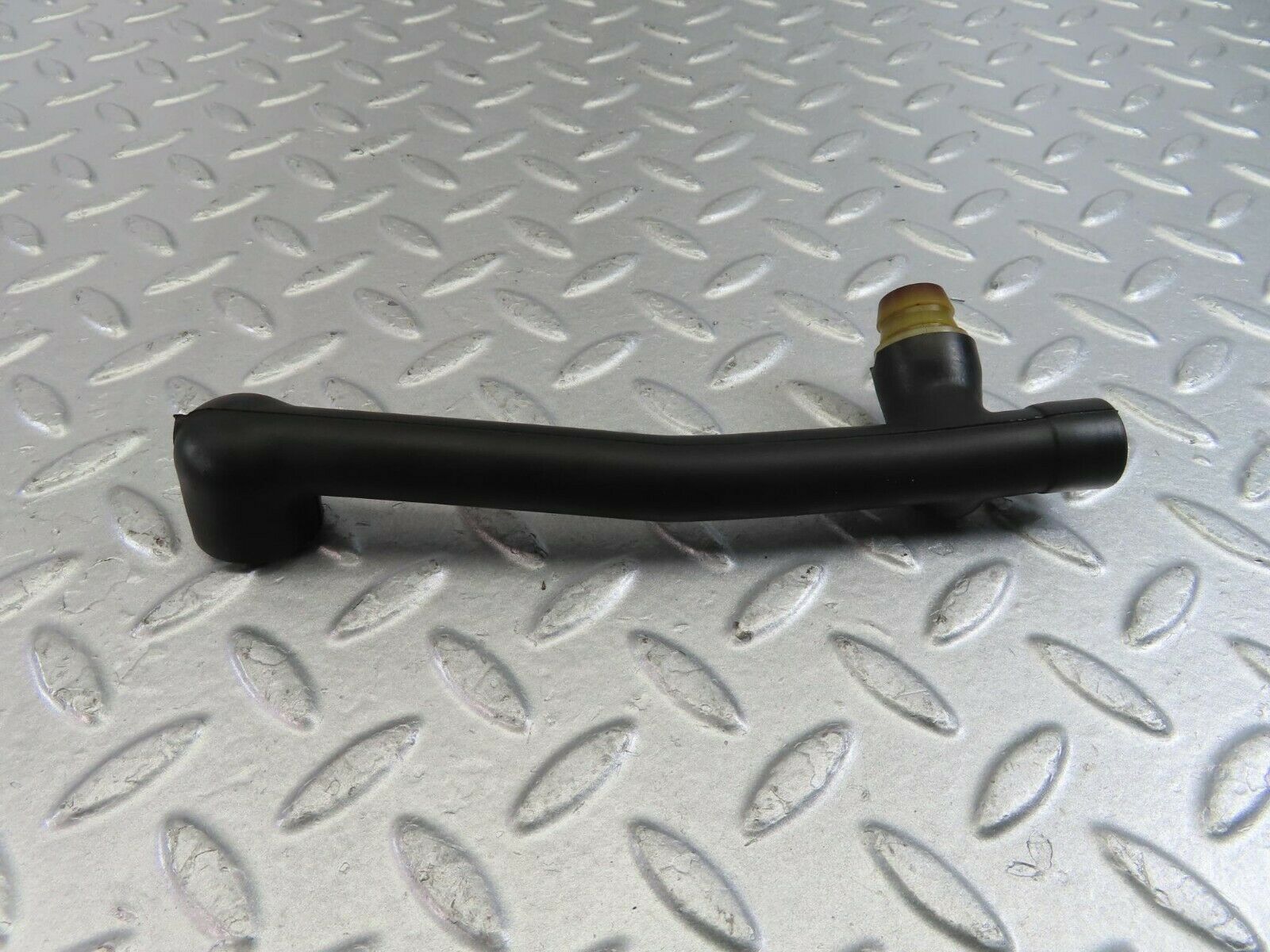 10062 Mercedes-Benz C123 230CE Coupe Crankcase Breather Hose 1020945882