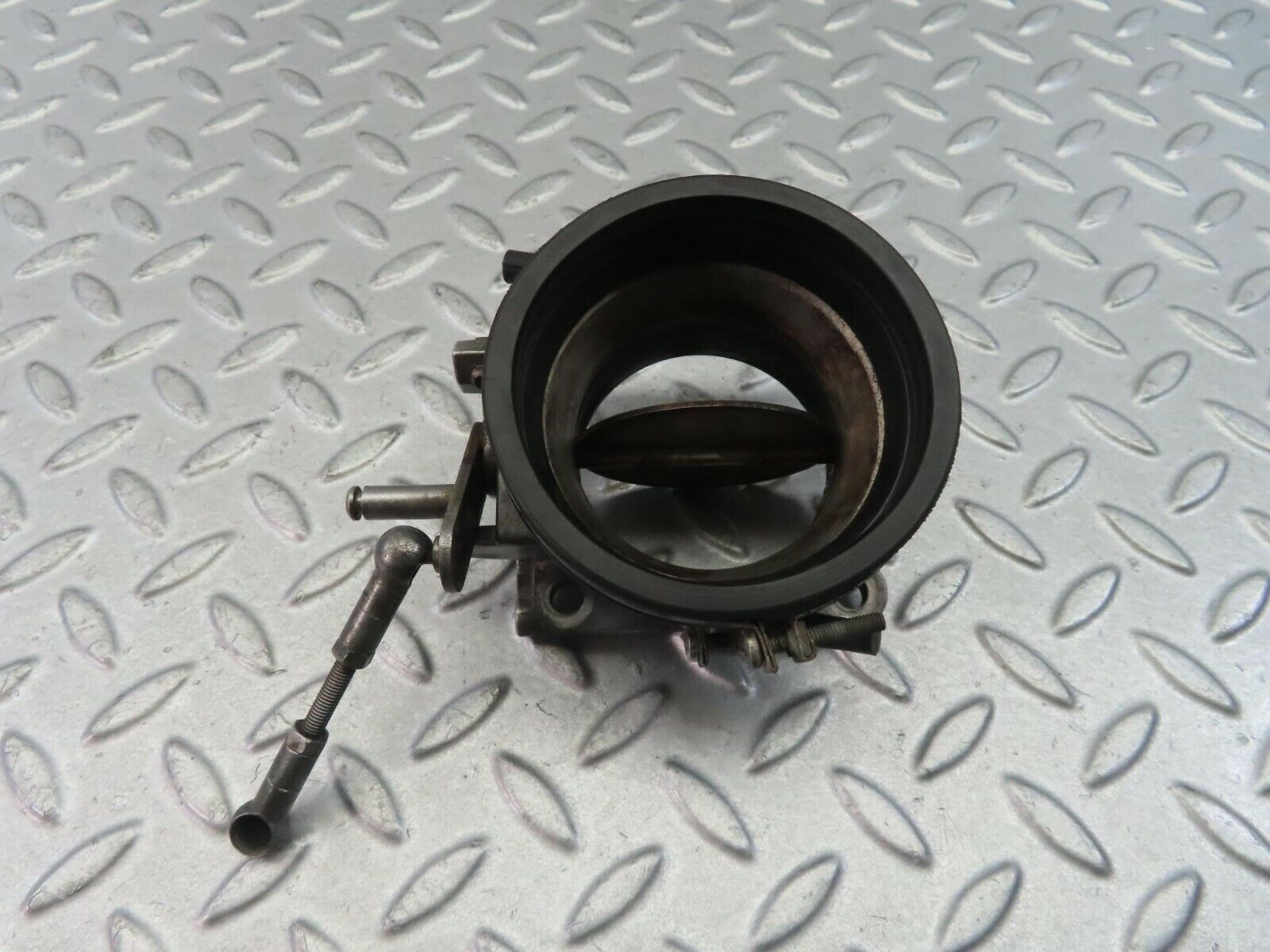 8615 Mercedes-Benz W123 Throttle Body