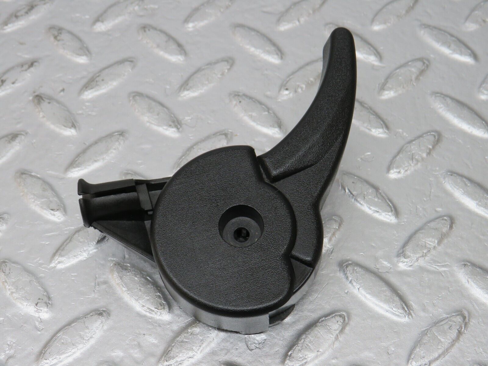 33603 Mercedes-Benz W201 190E 2.0L Hood Opener Bonnet Opener Release