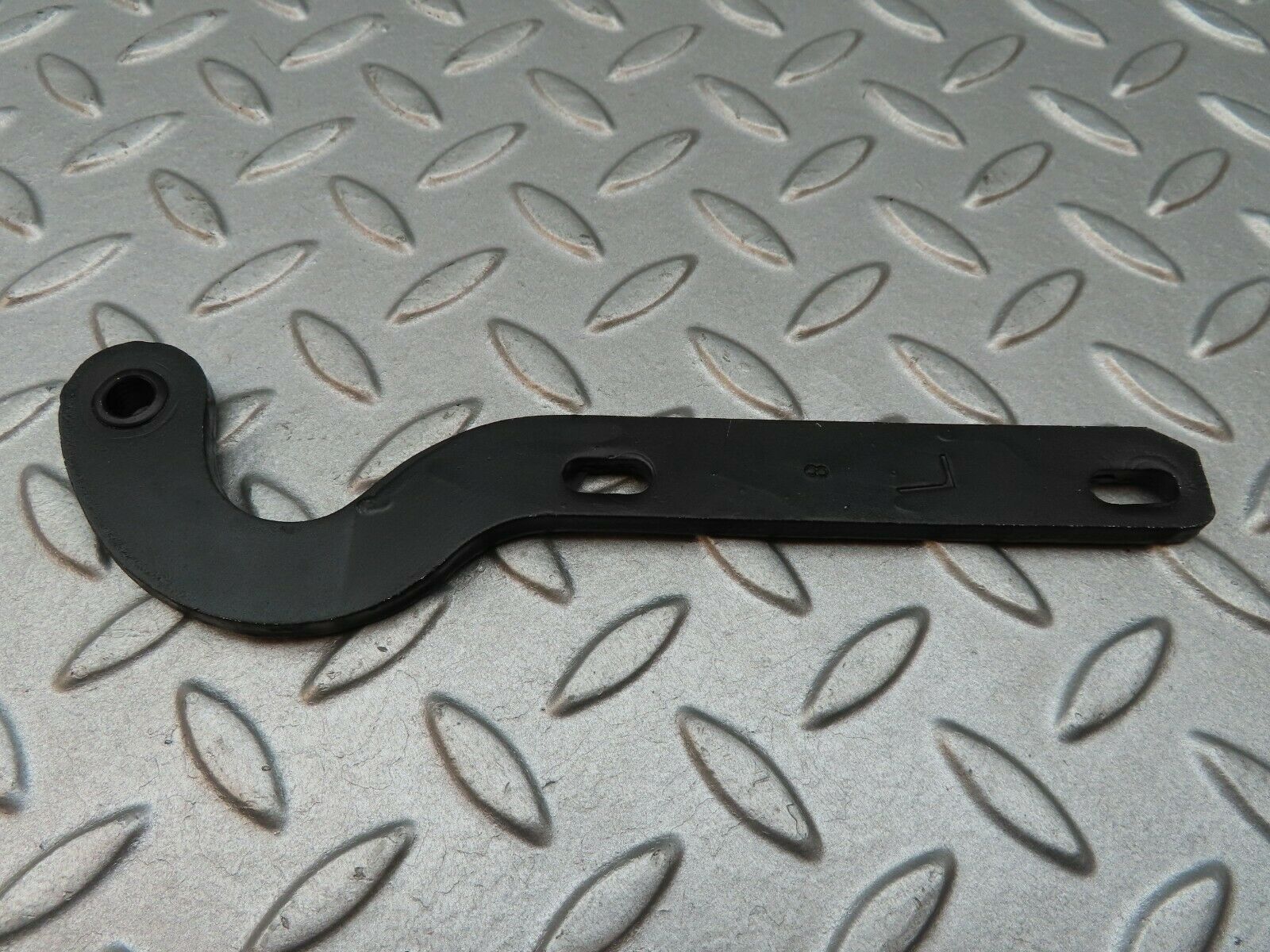 3624 Mercedes-Benz W115 220D Left Bonnet Hinge Support