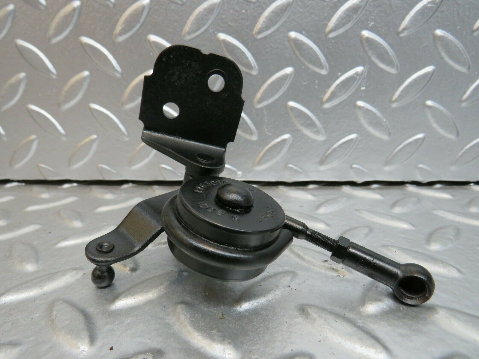 23401 Mercedes-Benz W116 350SE Throttle Linkage