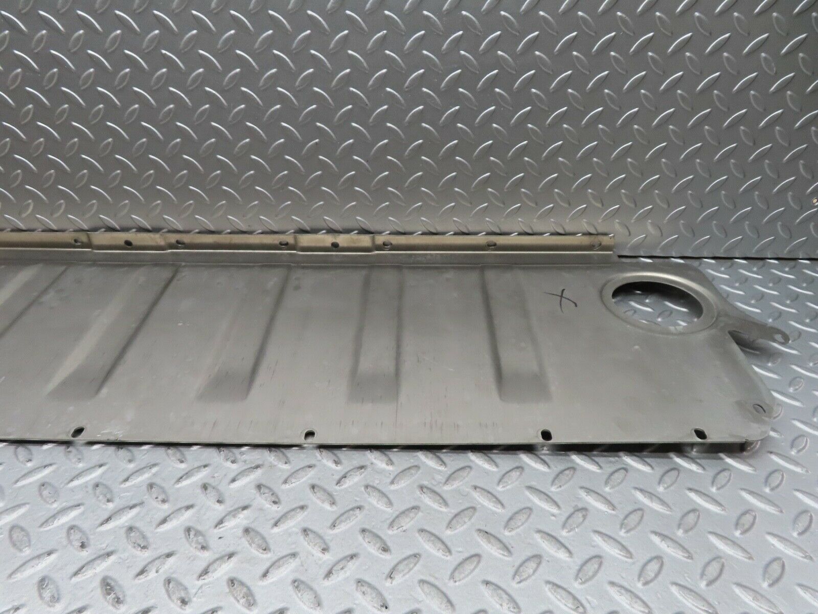 17326 Mercedes-Benz R129 300SL Coupe Fuel Tank Rear Cover