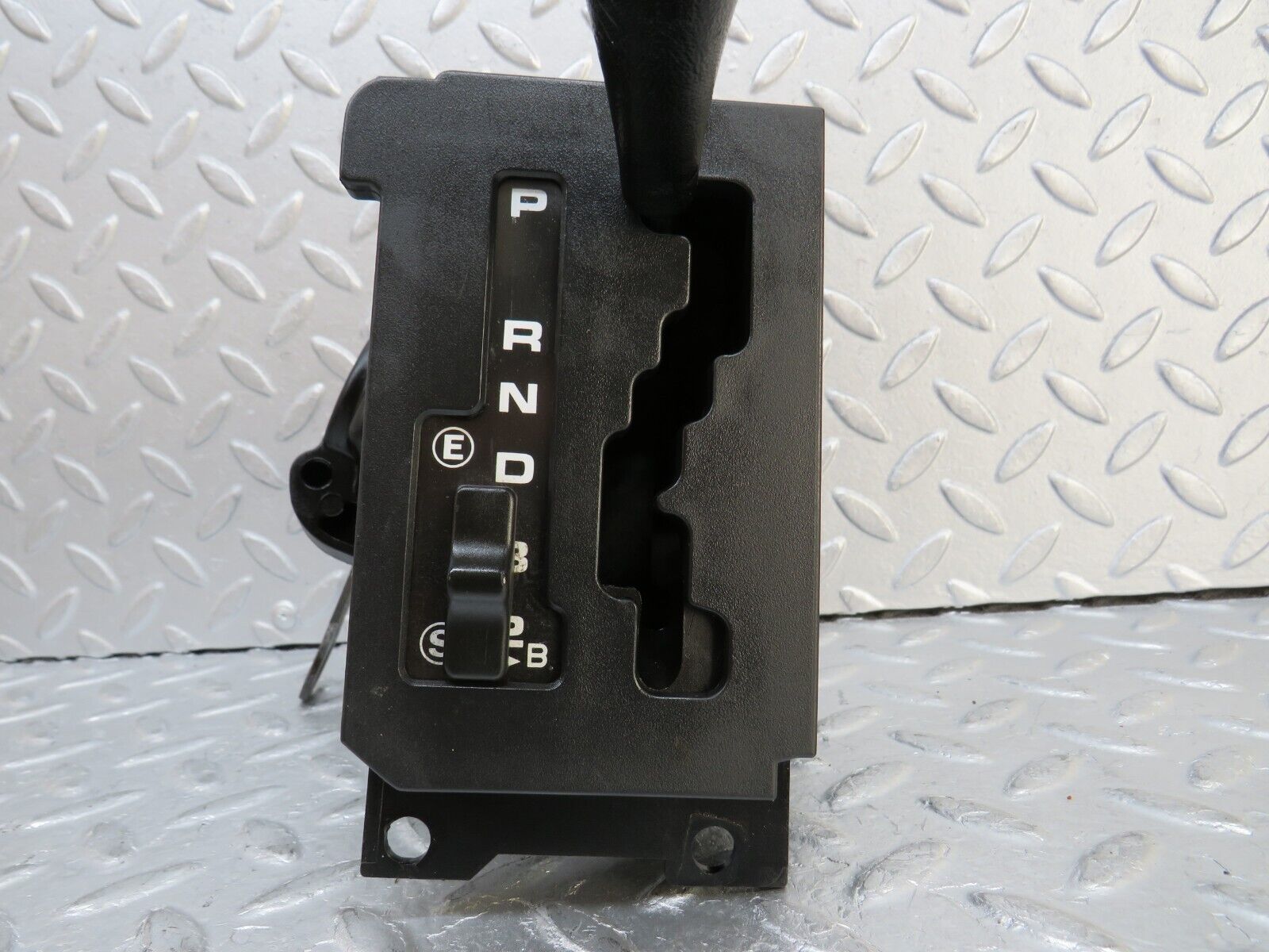 37042 Mercedes-Benz C126 420SEC Coupe Gear Shift Selector 1262670740