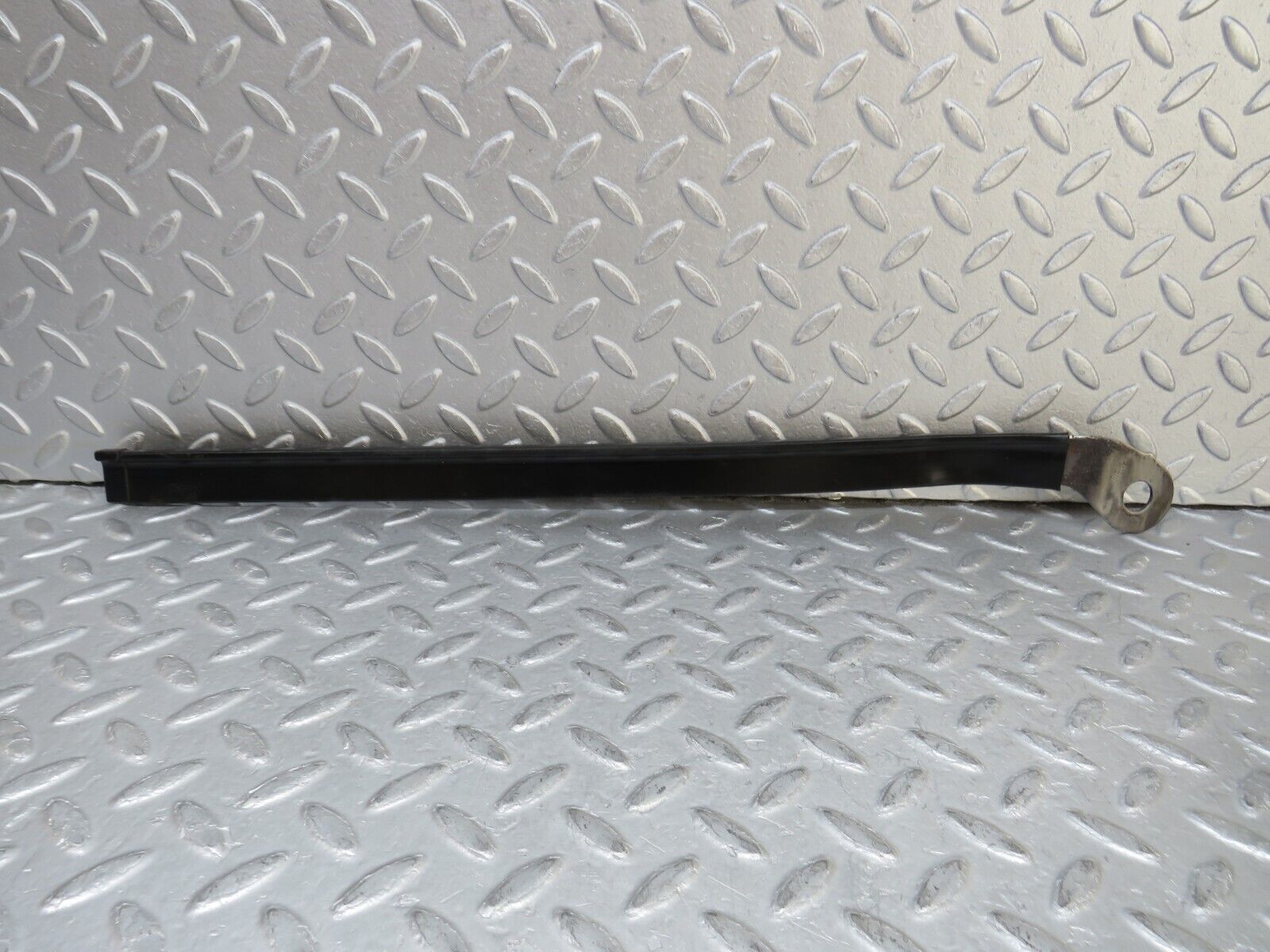 37096 Mercedes-Benz C126 420SEC Coupe Seat Belt Runner Right Side