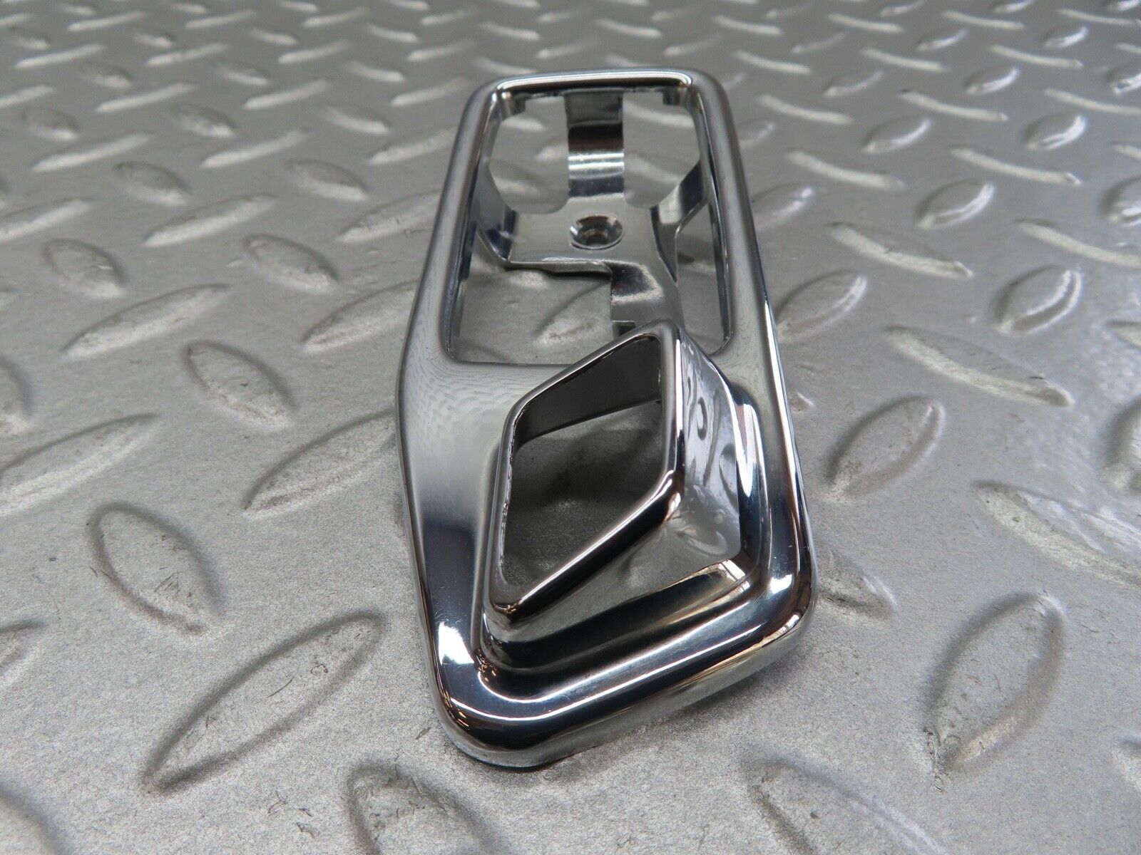 17572 Mercedes-Benz W116 450SEL Chrome Frame For Door Opener Rear Right