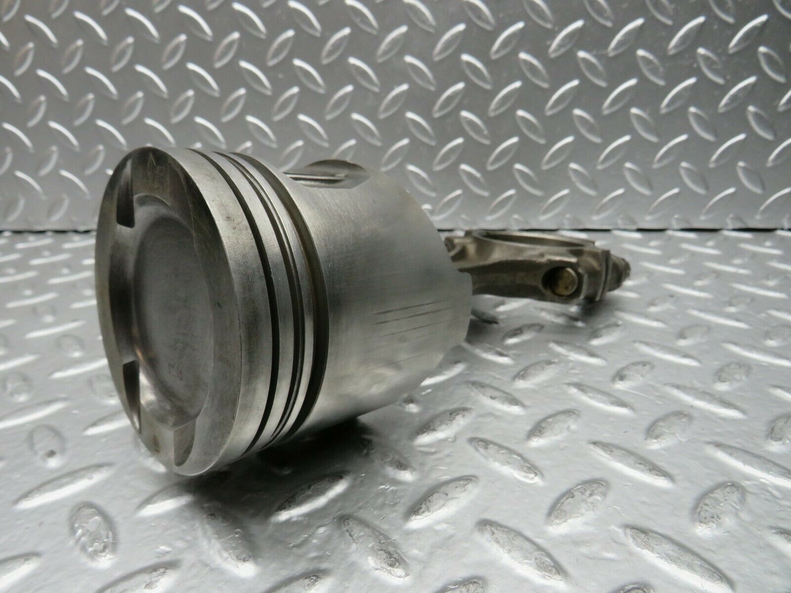 22796 Mercedes-Benz C107 450SLC Coupe Piston With Connecting Rod 92.48 mm