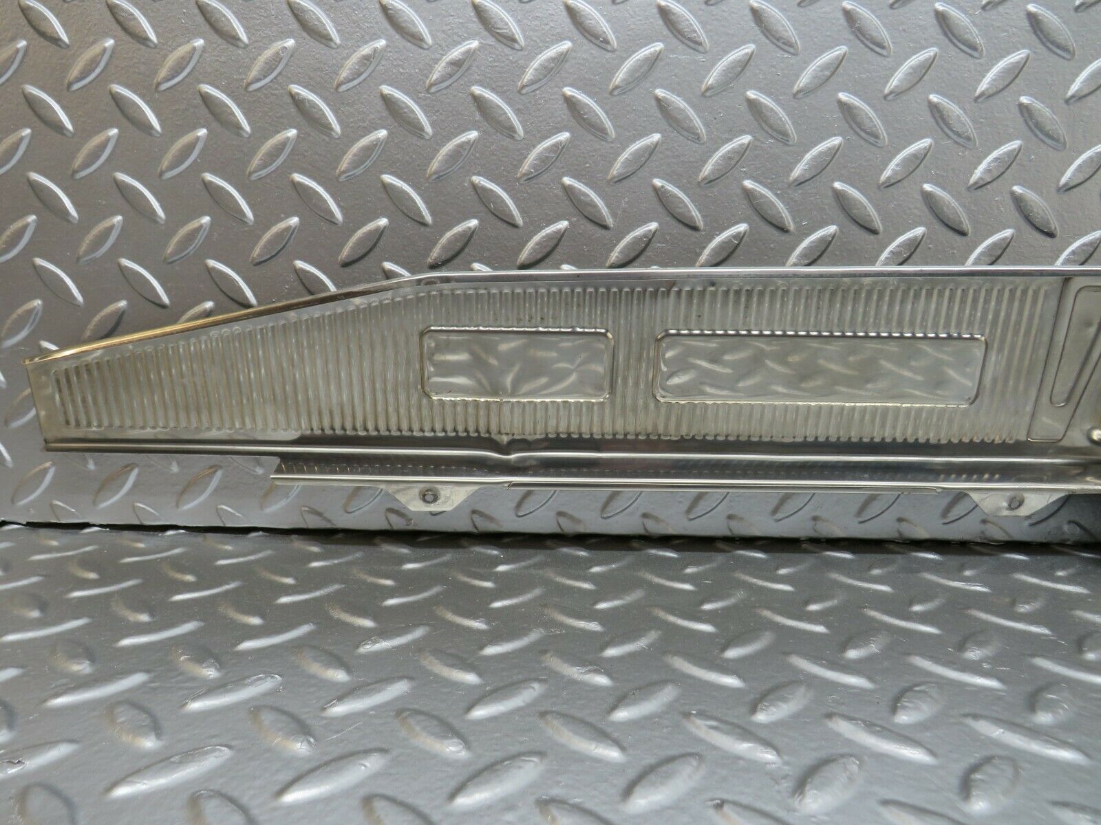 24412 Mercedes-Benz S124 220TE Wagon Trunk Edge Chrome Moulding 1246980089