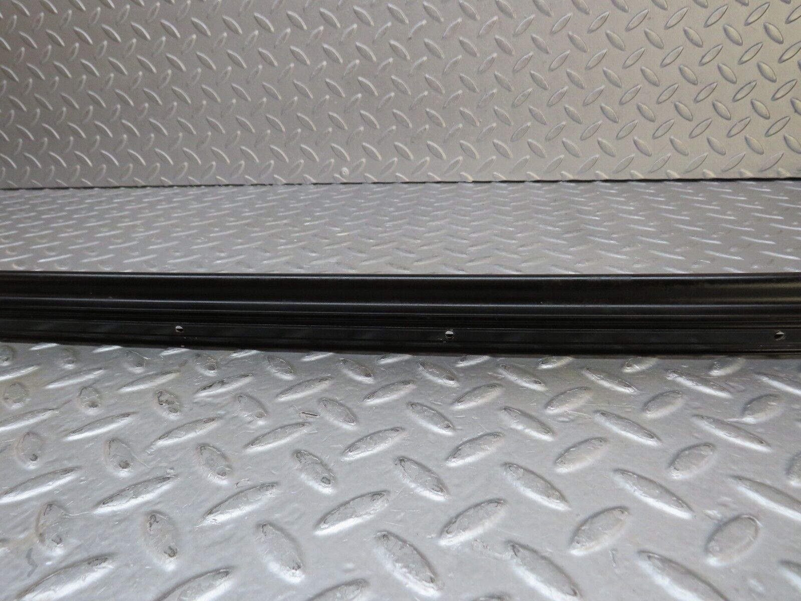 37030 Mercedes-Benz C126 420SEC Coupe Roof Trim Right