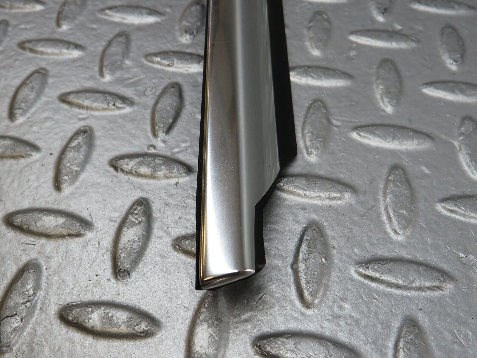 35262 Mercedes-Benz W221 Rear Left Door Window Chrome Trim