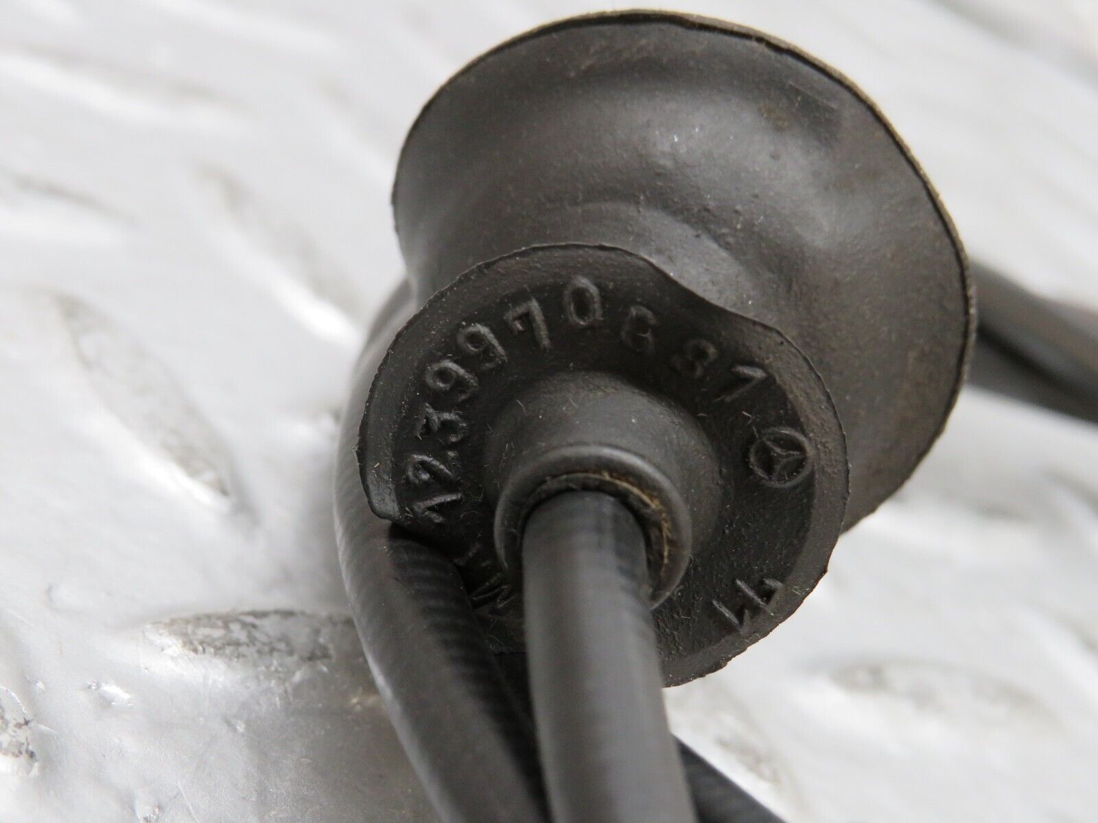 27158 Mercedes-Benz W123 280E Bonnet Release Cable 1239970681