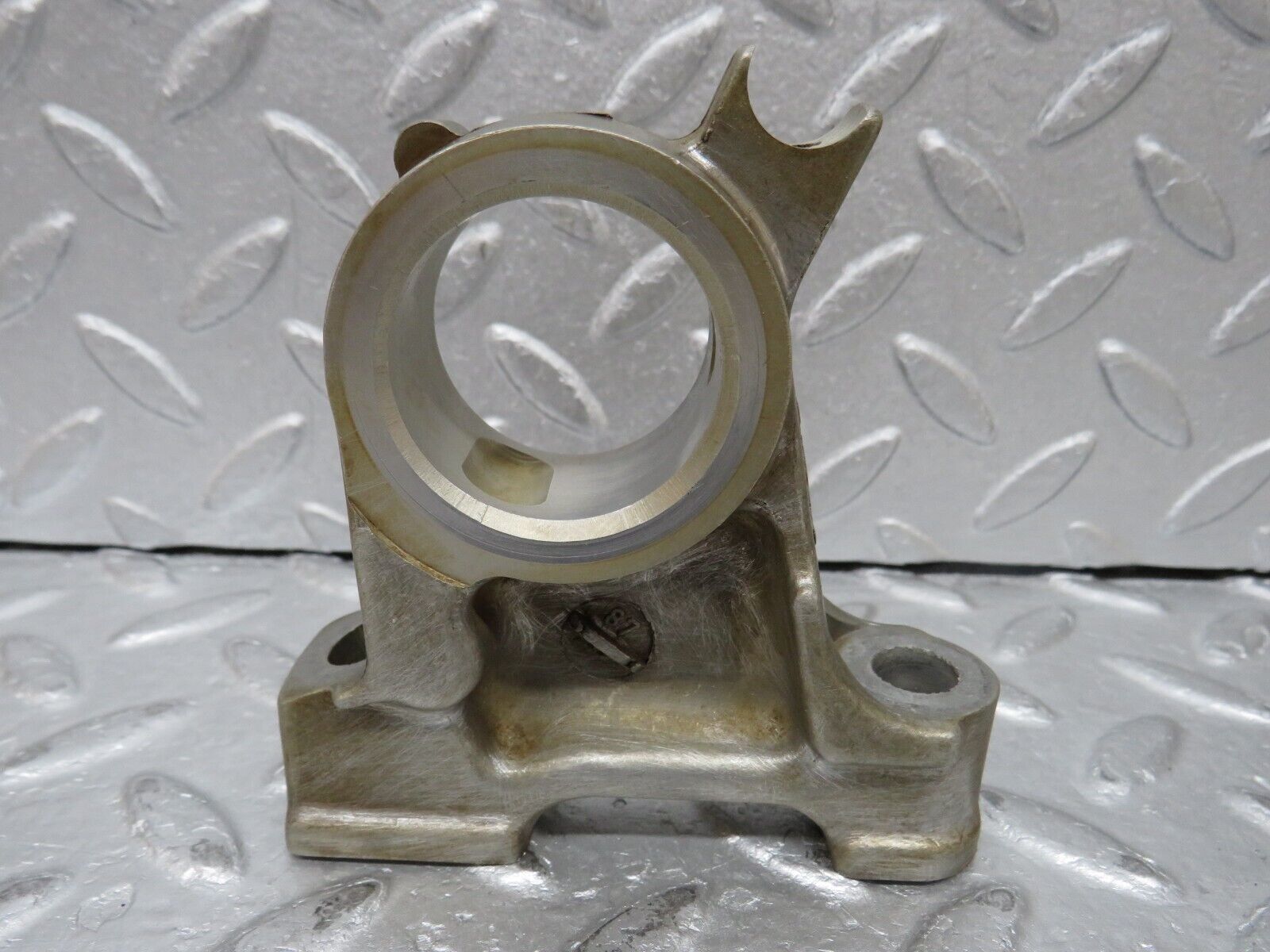 37115 Mercedes-Benz C126 420SEC Coupe Camshaft Tower Bearing 1160513610