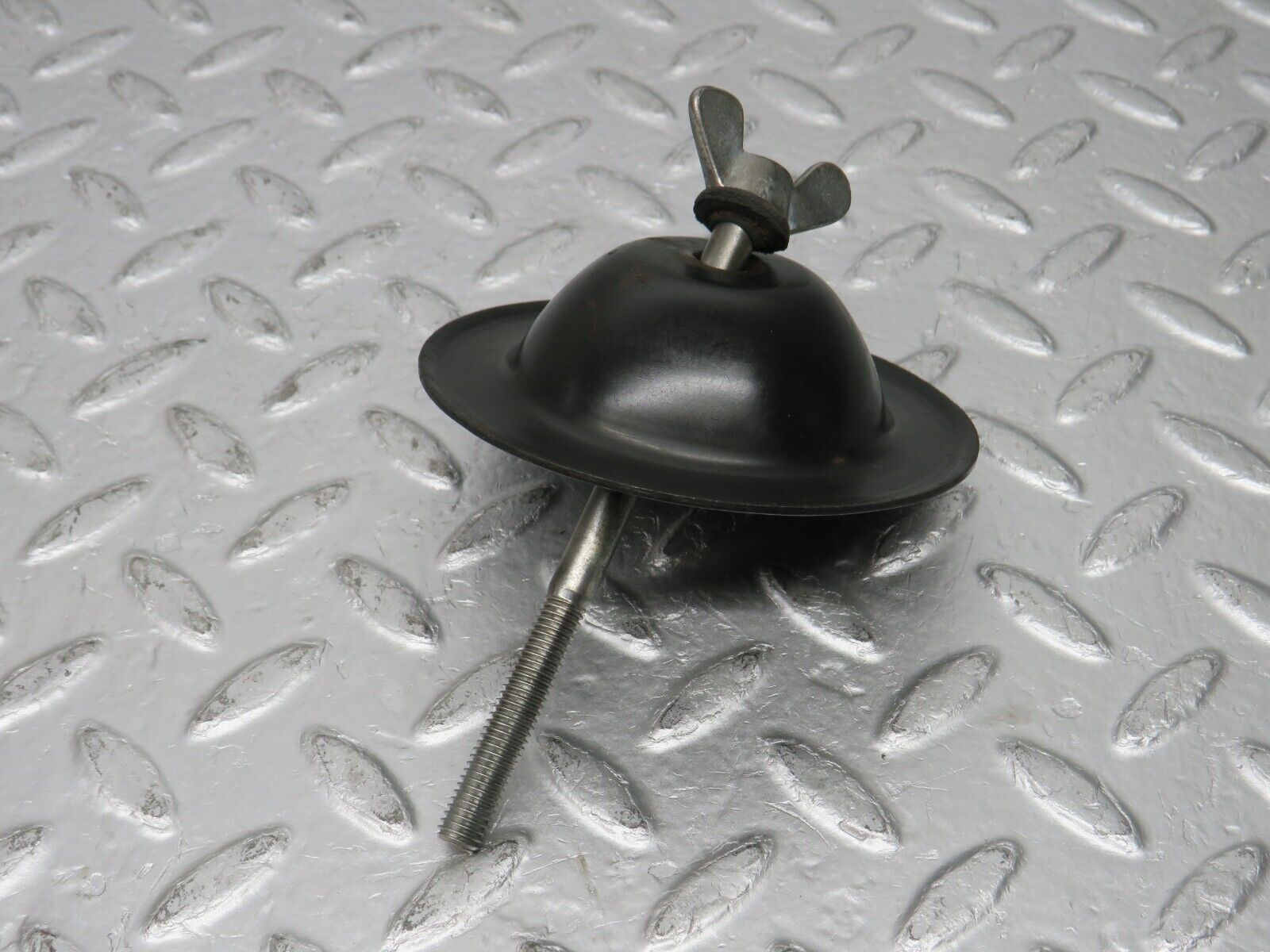 31097 Mercedes-Benz W123 200D Spare Wheel Holder