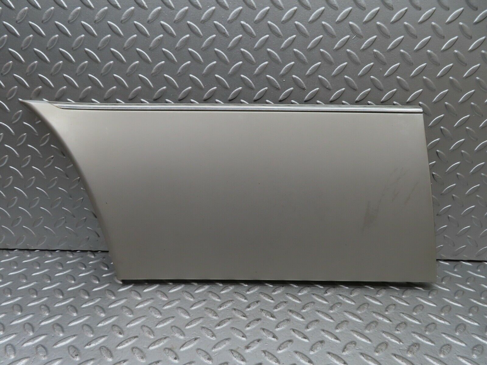 19320 Mercedes-Benz C140 CL420 Coupe Rear Right Fender Wing Lower Trim 1406908640