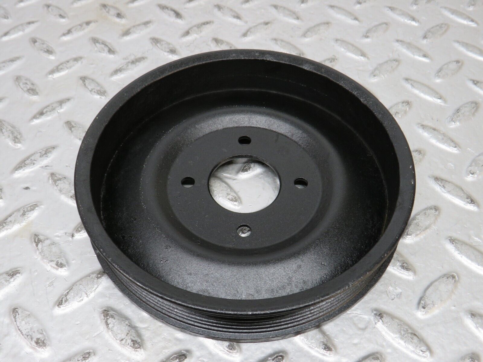 27685 Mercedes-Benz S124 300TE Wagon Water Pump Pulley 6032050210