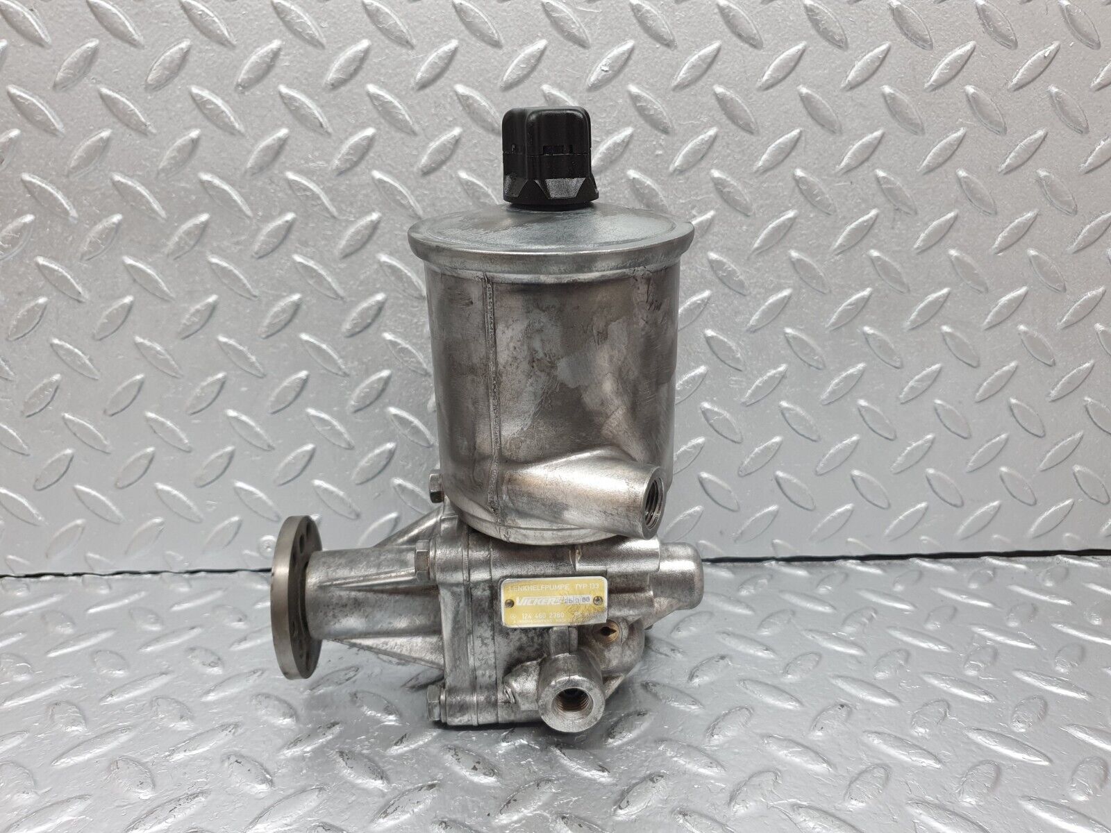 41444 Mercedes-Benz W124 200E Power Steering Pump 1244602380