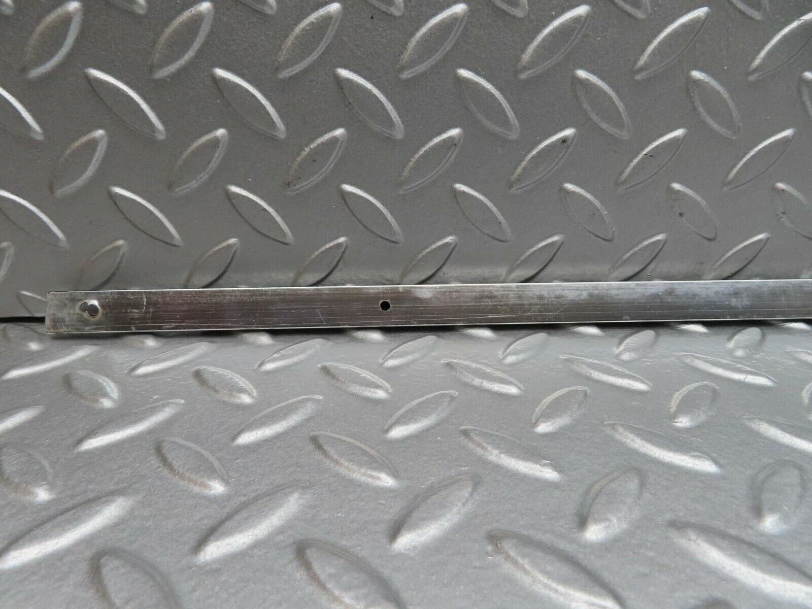 12942 Mercedes-Benz W111 220SE Front Right Door Centre Moulding Trim