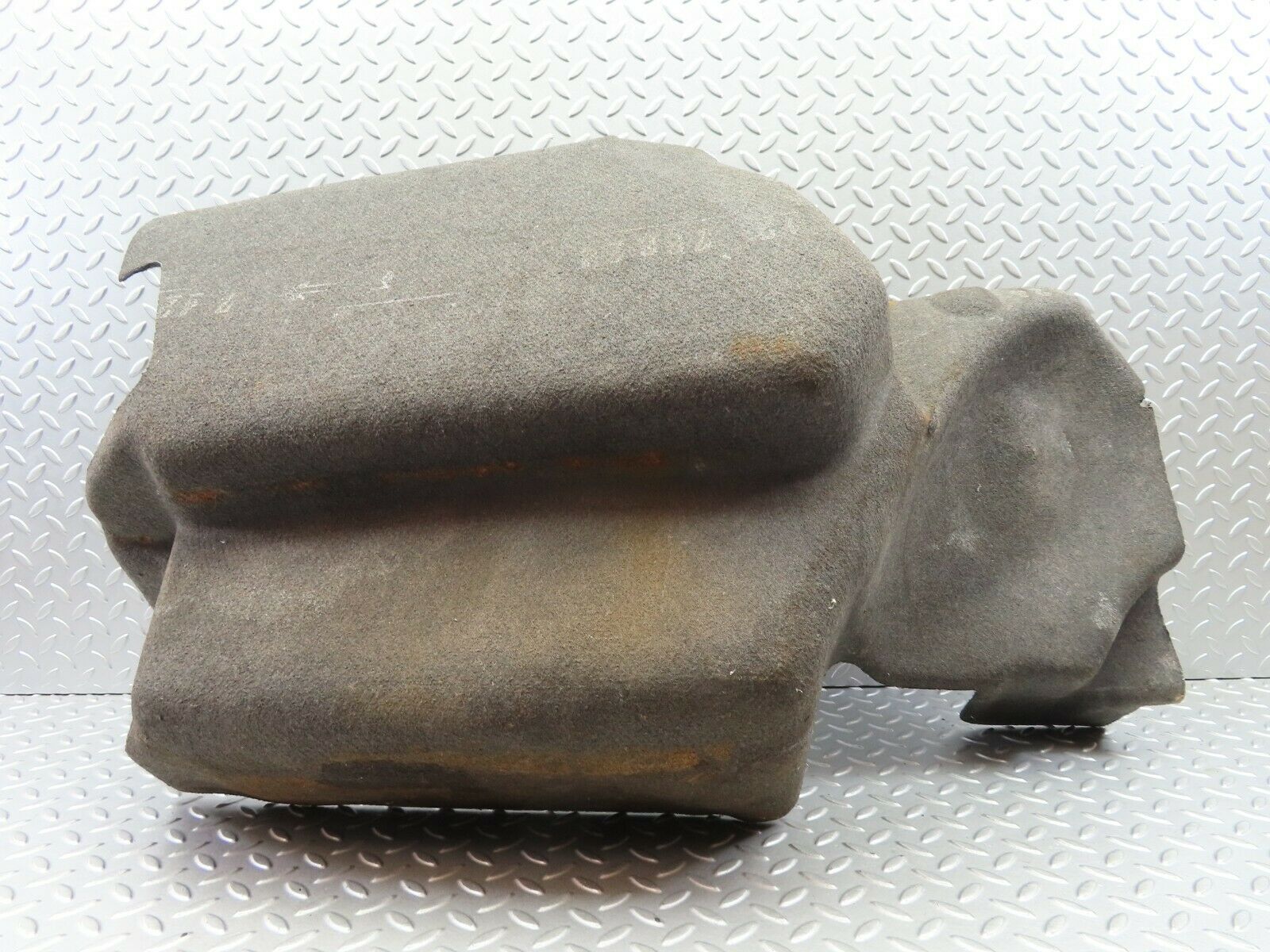 6329 Mercedes-Benz W126 380SE Trunk Panel Cover Right 1266930433