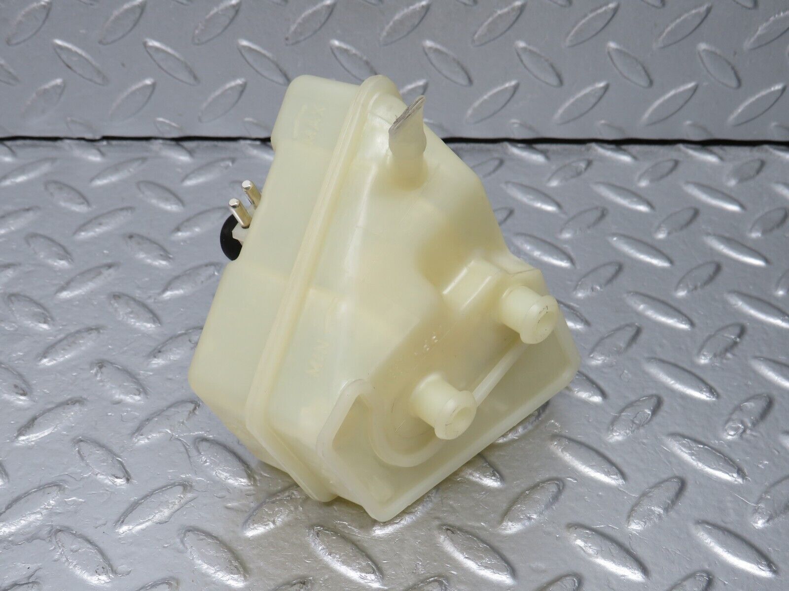 39415 Mercedes-Benz R129 320SL Coupe Brake Fluid Reservoir Tank 2024300002