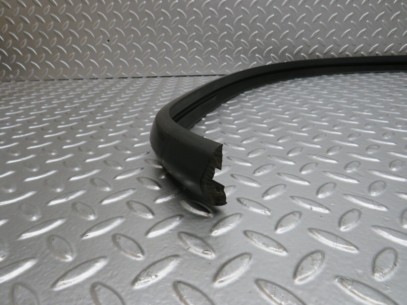 32217 Mercedes-Benz W123 230E Rear Bumper Rubber