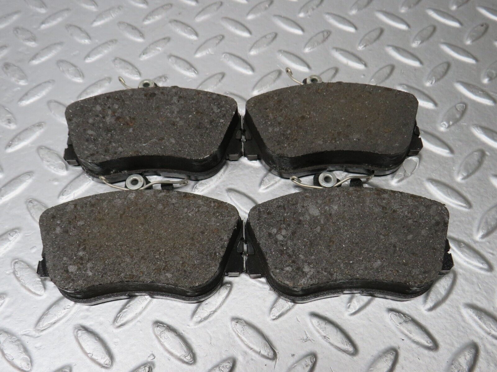 38203 Mercedes-Benz W202 Genuine Front Brake Pads New 0054204620